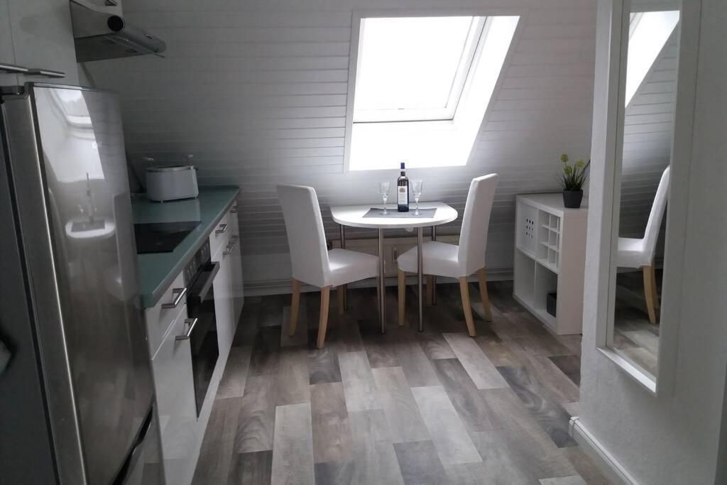 Helle 2-Zimmerwohnung Am Stadtrand 希尔德斯海姆 外观 照片